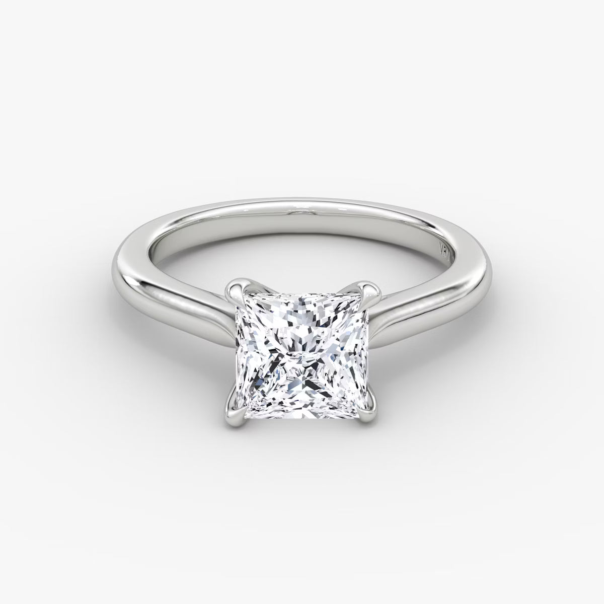 Luxey Solitaire Ring