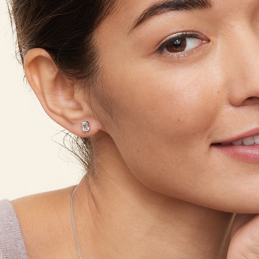 Luxey Solitaire Stud