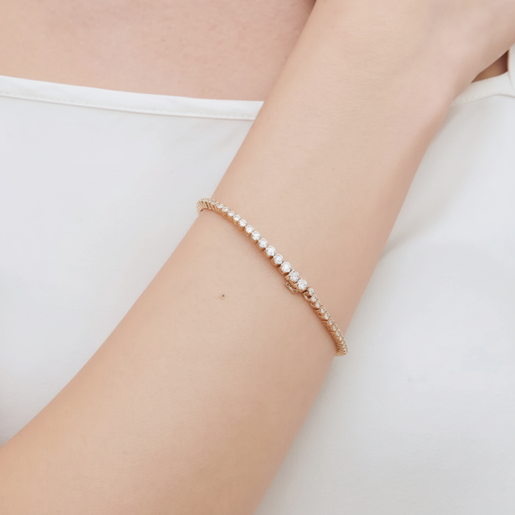 Graduated Bracelet - Extreme Close-up